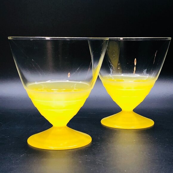 Art Deco Sherbet Custard Dessert Cup PAIR Vintage ARC FRANCE Lemon Yellow Glass - Picture 1 of 11